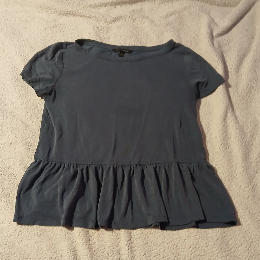 Banana Republic Women's Short Sleeve Ruffled Hem Slate Gray Top SZ XS GUC